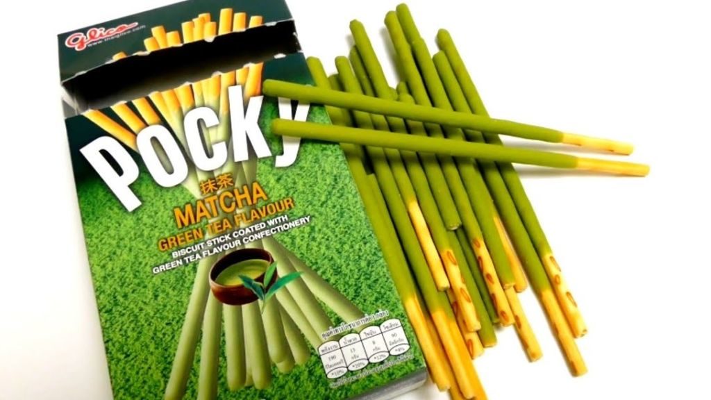 Matcha or green tea flavoured Pocky